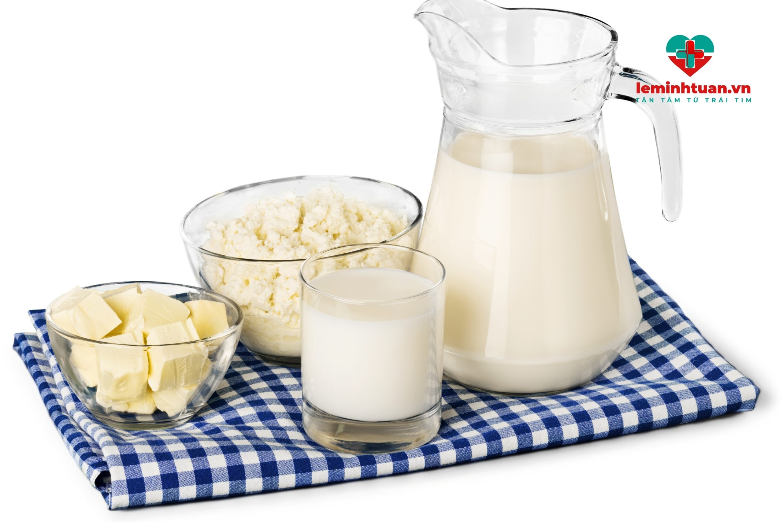 Sử dụng sữa hay các sản phẩm từ sữa - thực đơn tăng chiều cao cho trẻ
