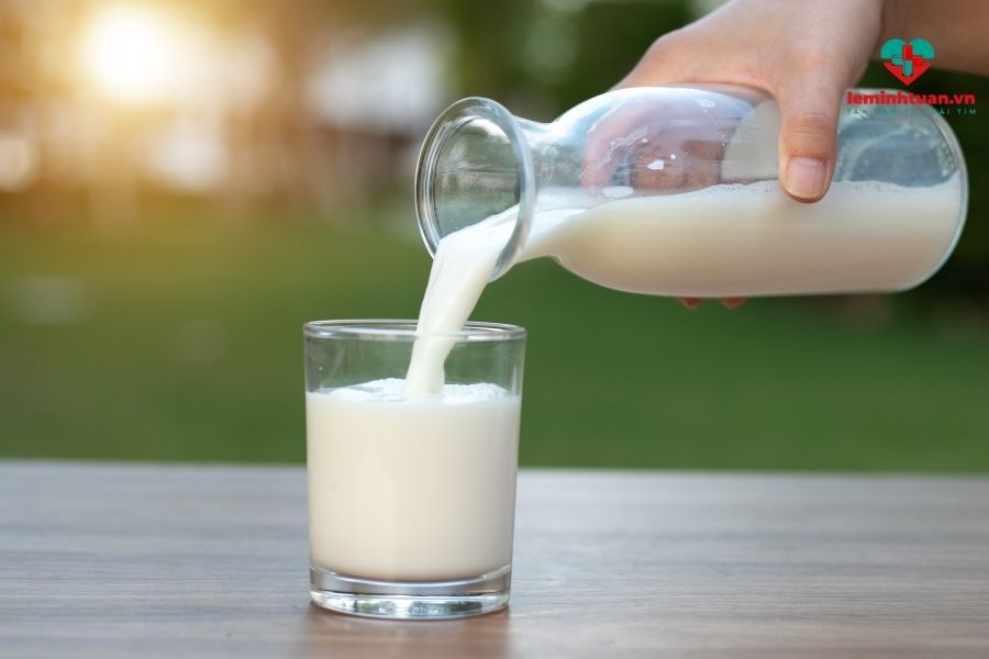 Bổ sung vitamin B12 từ sữa