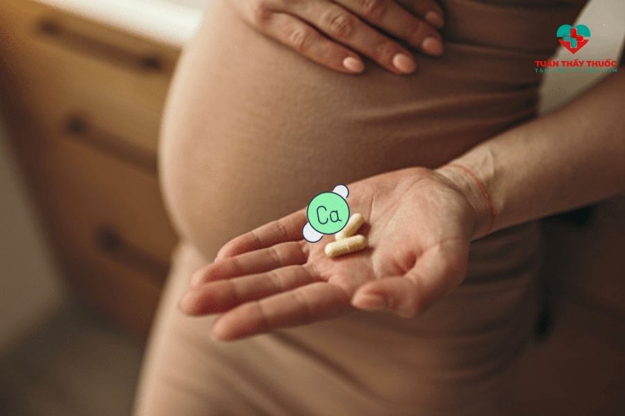 Mẹ bầu uống canxi khi nào: Những tháng cuối thai kỳ