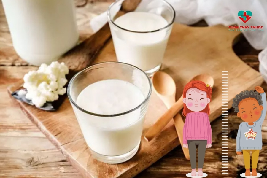 Tăng chiều cao cho trẻ 4 tuổi: Cho trẻ uống sữa mỗi ngày