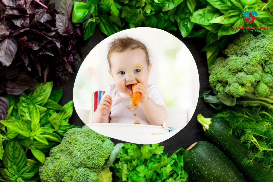 Trẻ 6 tháng ăn được gì: Bông cải xanh