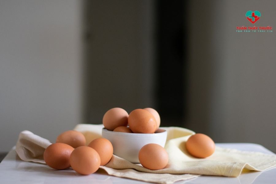 Trứng cung cấp canxi và những dưỡng chất thiết yếu cho bé